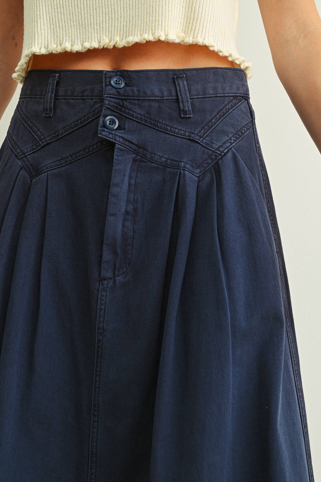 MINI PLEAT DETAILED LONG SKIRT