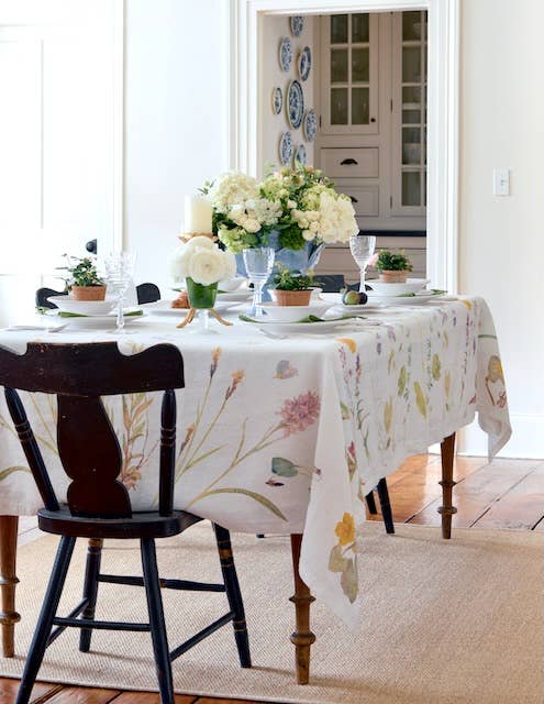 Fête des Fleurs Table Cloth 65" x 120"
