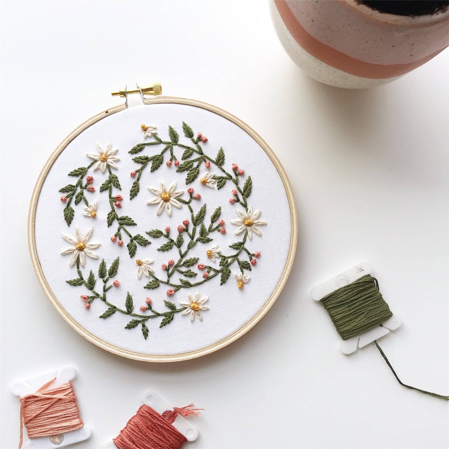 Daisy Embroidery Kit