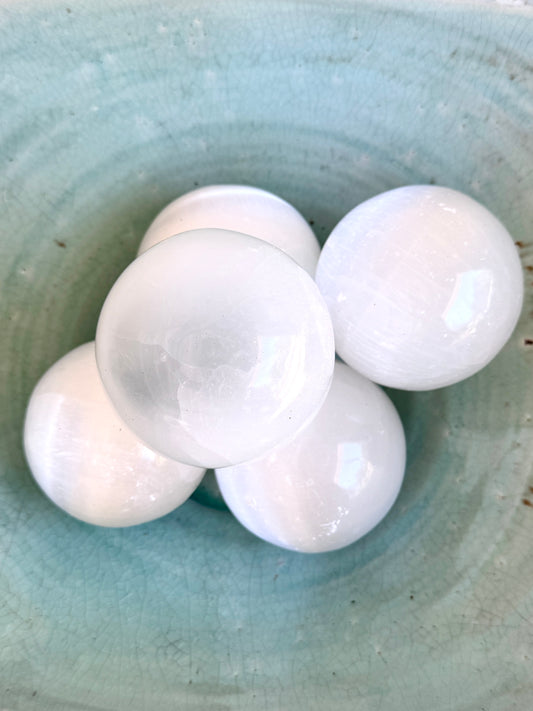 Selenite Balls