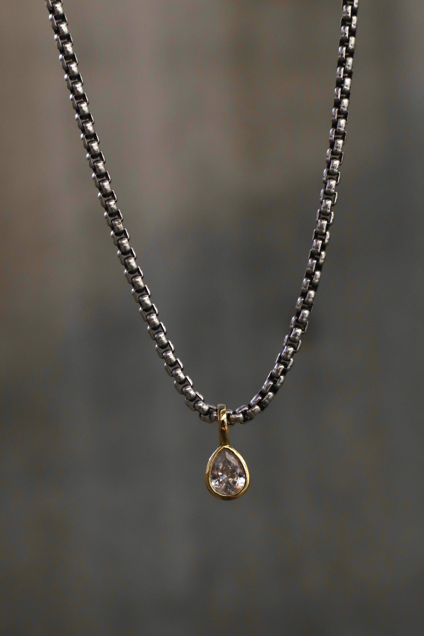 THE SLOANE NECKLACE-MIXED METAL