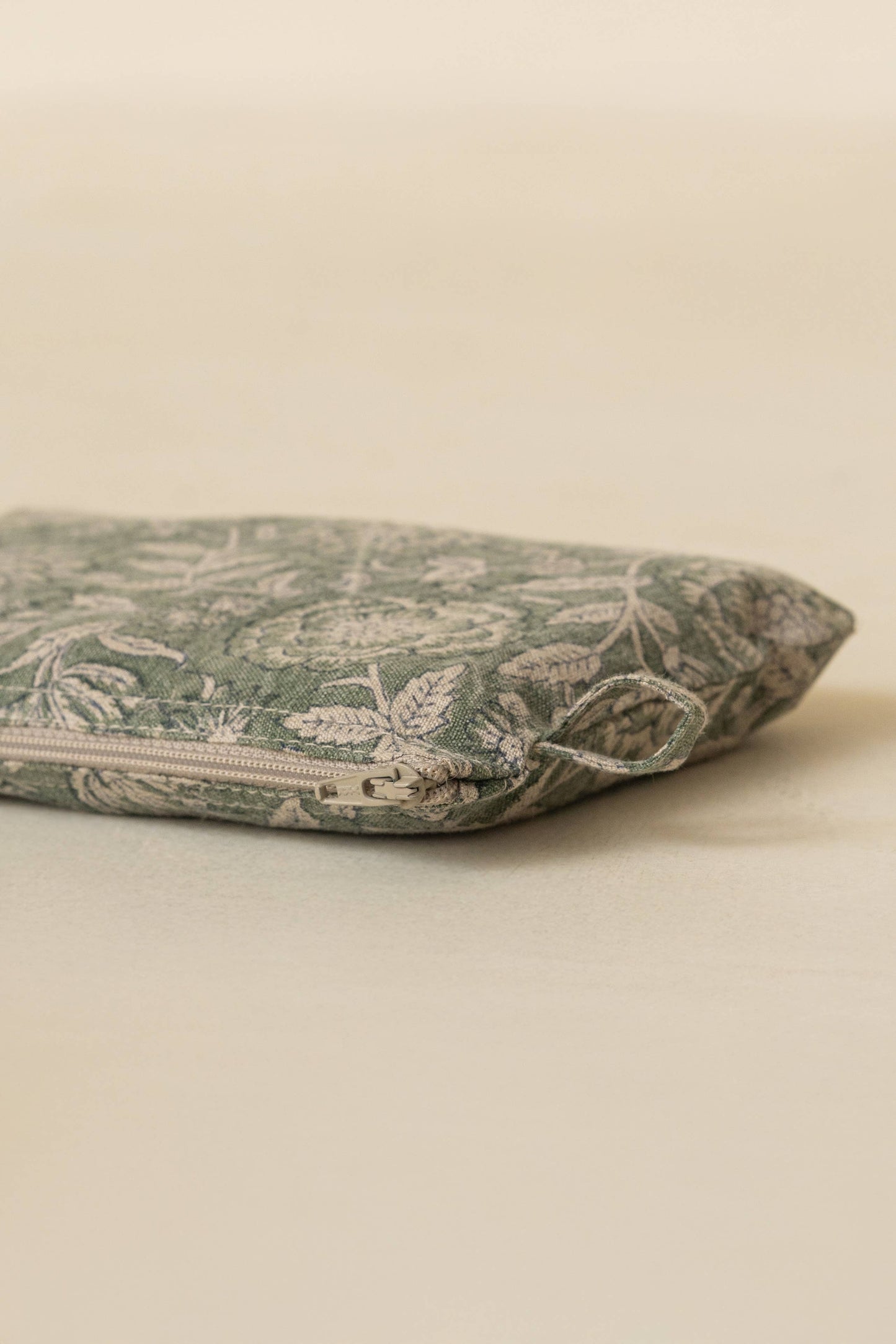 Linen Rio Small Pouch