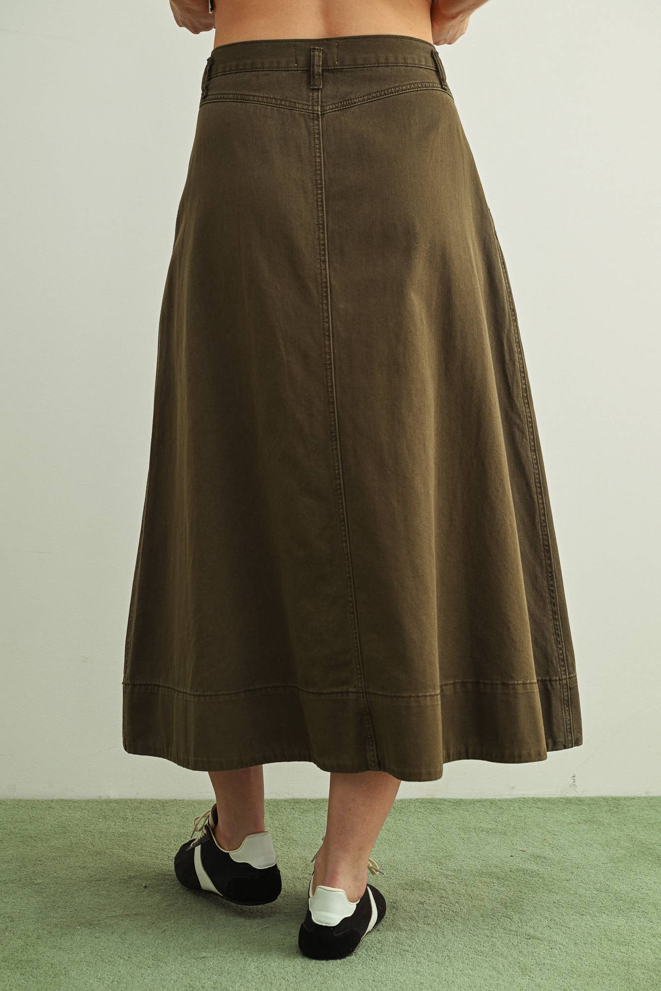 MINI PLEAT DETAILED LONG SKIRT