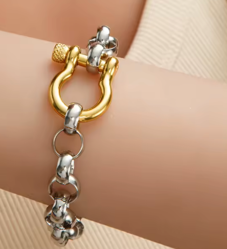 Stallion Rolo and horse bite Bracelet Waterproof 2 tone 18K